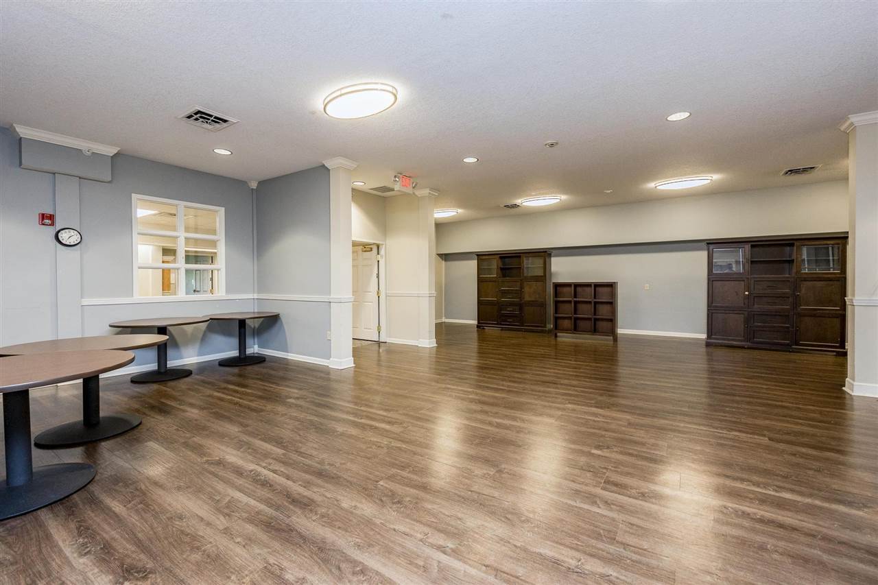 Property Photo 26